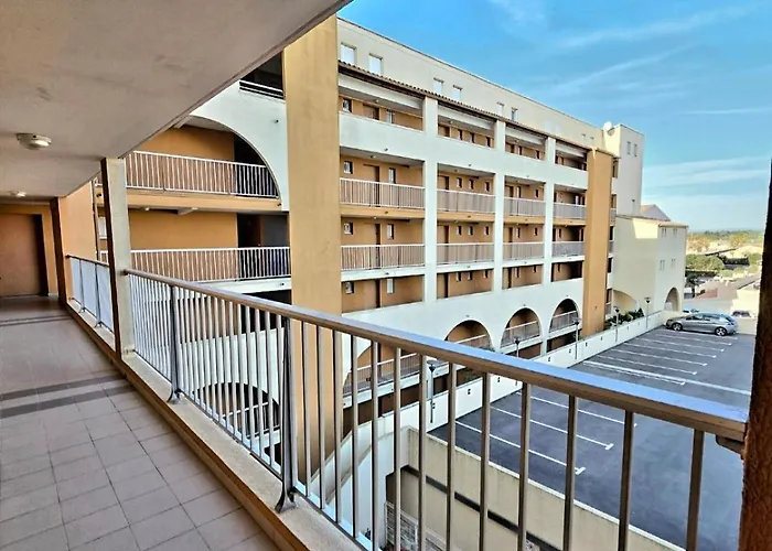 Joli T2 A Deux Pas De L'ile Des Loisirs Et Des Commerces Pour 5 A 6 Personnes Apartamento