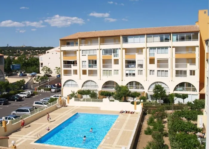 Joli T2 A Deux Pas De L'ile Des Loisirs Et Des Commerces Pour 5 A 6 Personnes Appartamento